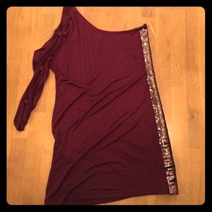 NWOT One sleeve burgundy sequence top