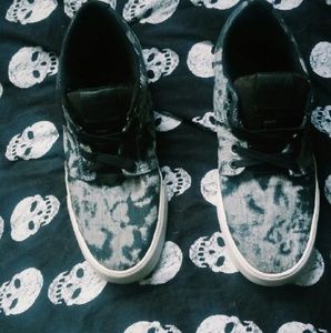 Black and gray tye-dye shoes