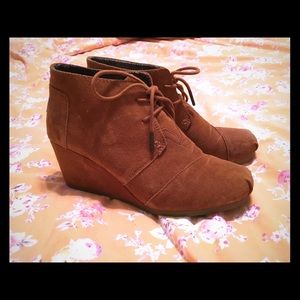 Toms Wedges