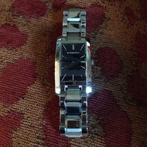 Burberry Heritage Blackdial ladies stainless watch