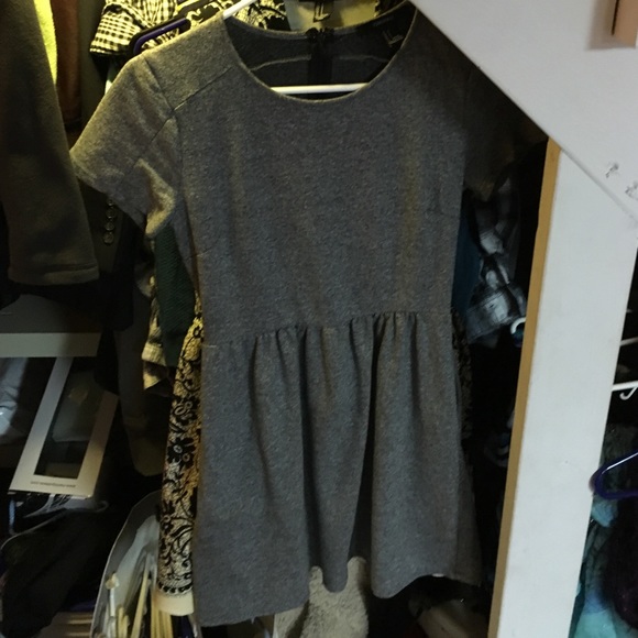 Grey dress with pockets