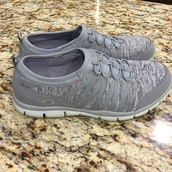 skechers air cooled memory foam shoes price