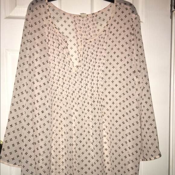 Old Navy Flowy Blouse Dressy