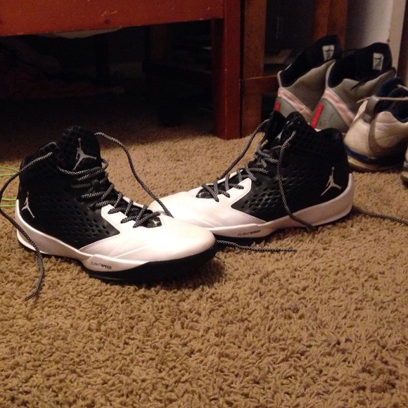 Jordan flywires
