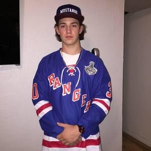 Meet your Posher, Isacc