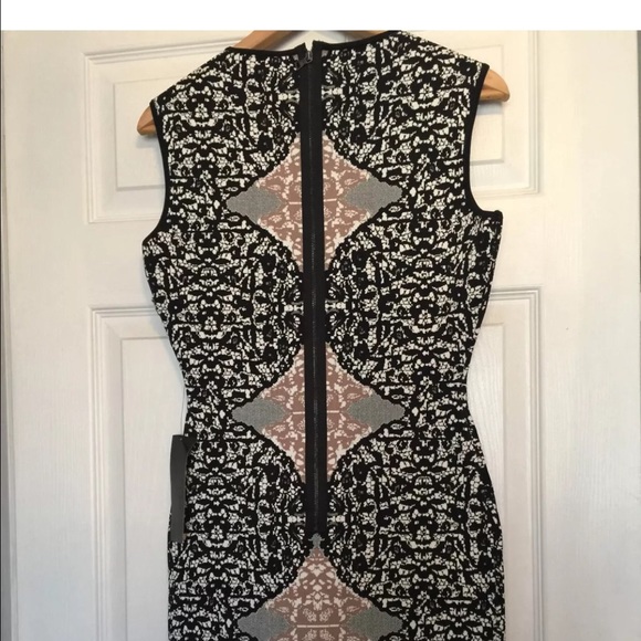 BCBG Jacquard dress worn once size small - Picture 2 of 2