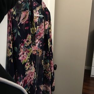 Floral lace kimono