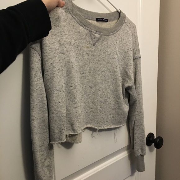 gray cropped sweater - Picture 1 of 2