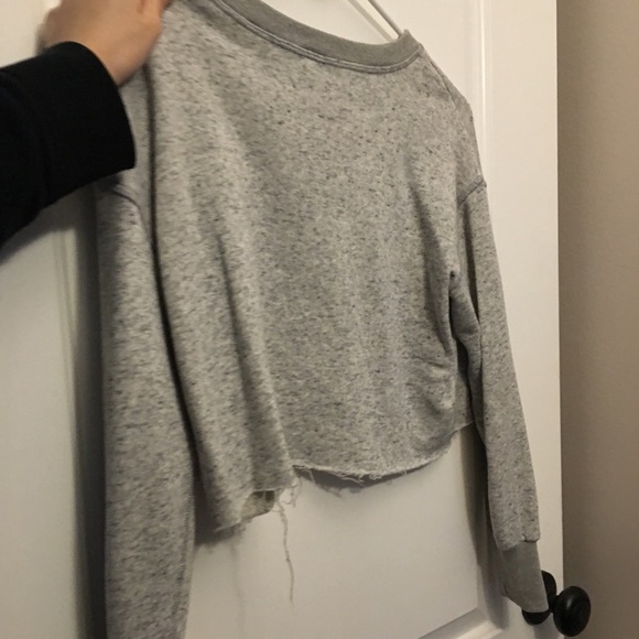 gray cropped sweater - Picture 2 of 2