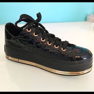 Platform Sneakers / Tennis Shoes Black & Gold