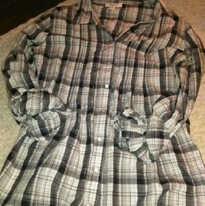 🎀Plaid Button Up🎀