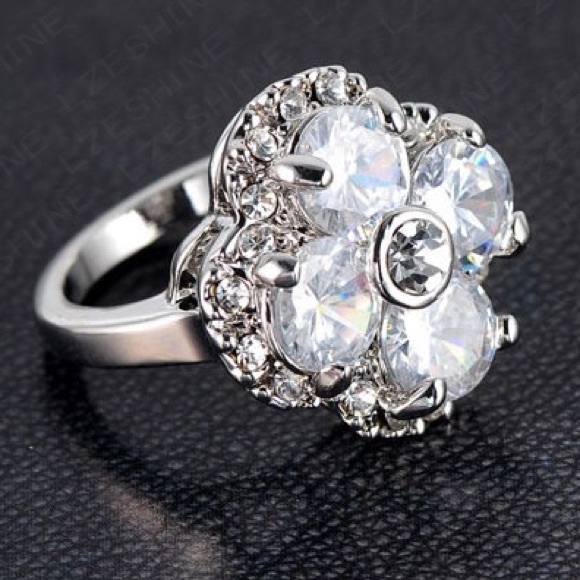 Australian Crystal Flower Ring 
Platinum Plated 8