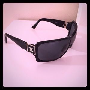 Chanel black sunglasses with rhinestones