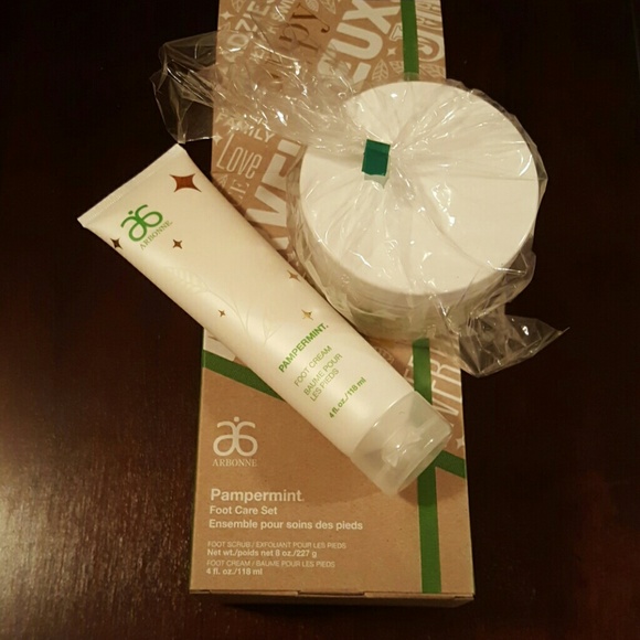 Arbonne foot care Pampermint set