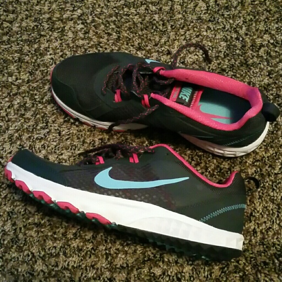Womens nike running shoes