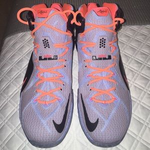 Mens Lebron sneakers
