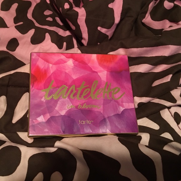 Tarte Tartlette in Bloom Palette