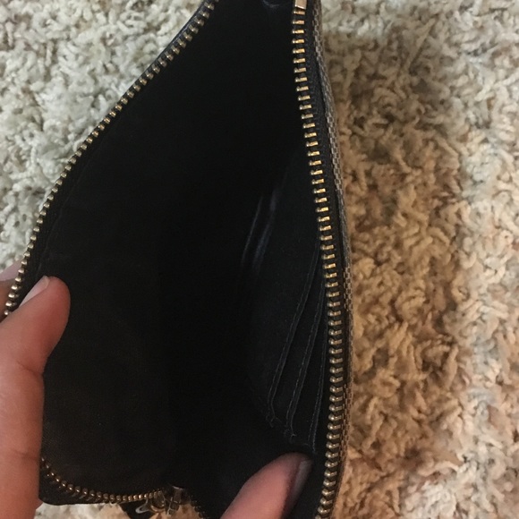 Coach - Picture 3 of 4