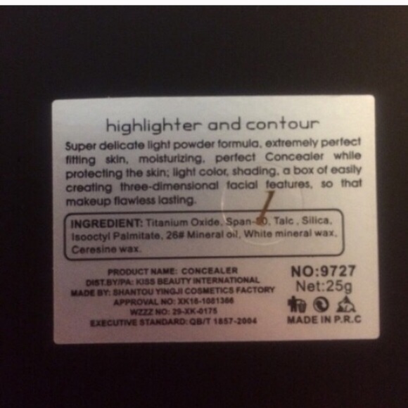 Contour and highlight Kit - Picture 2 of 3