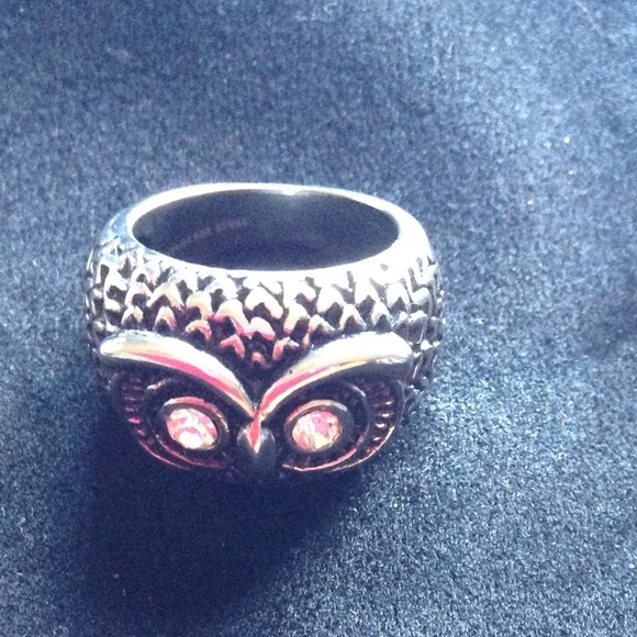 Size 6 Stainless Steel Cubic Zirconium Owl Ring - Picture 2 of 3