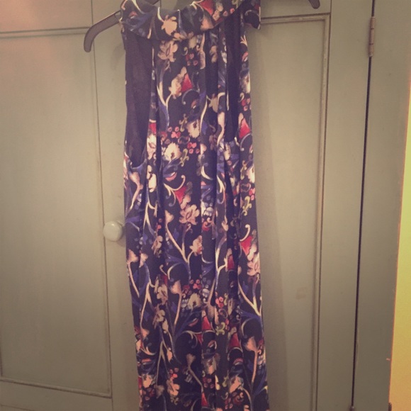 Floral high neck dress!