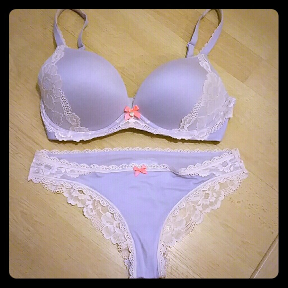 VS NEW BRA AND MATCHING CHEEKY BOTTOM SET