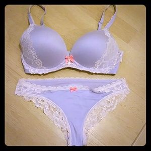 VS NEW BRA AND MATCHING CHEEKY BOTTOM SET