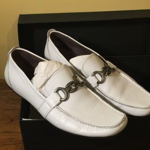 Men's white Kenneth Cole loafers