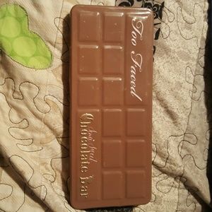 Too faced chocolate pallete