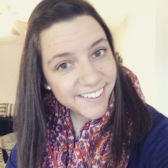 Meet your Posher, Stephanie