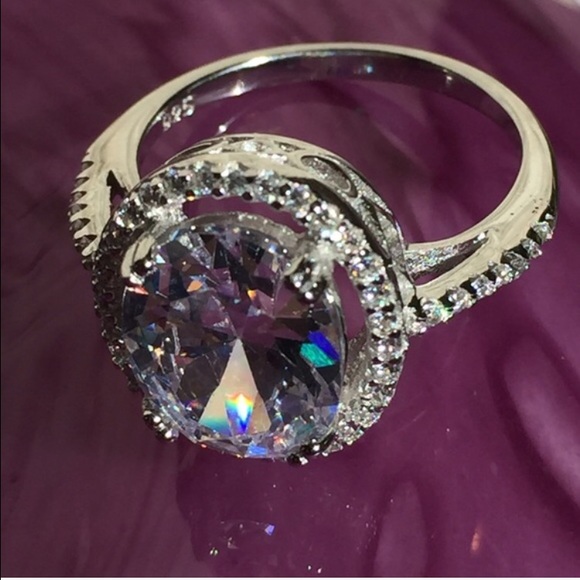 Sterling Silver 15mm CZ Stone Fancy Oval Halo Ring - Picture 2 of 2