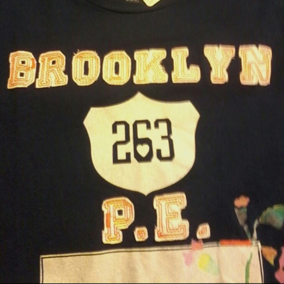 Shirt - Picture 3 of 3