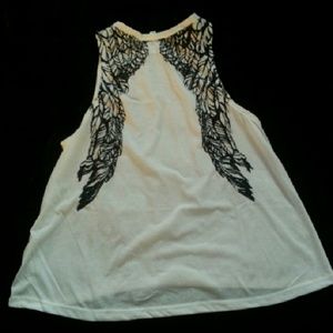 Wings flow tank top