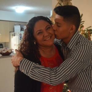 Meet your Posher, Kenia