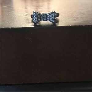 Guess Ribbon Fashion Ring