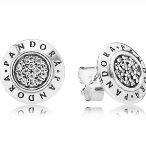 Meet your Posher, Aileen