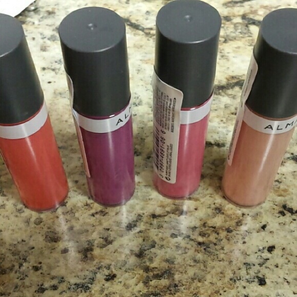Almay Lip gloss