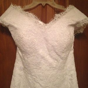 Lace wedding dress