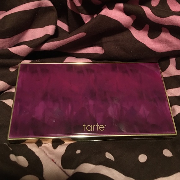 Tarte energy noir palette