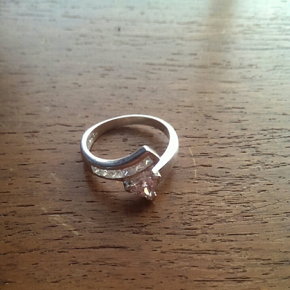 CZ Sterling Silver Ring - Picture 4 of 4