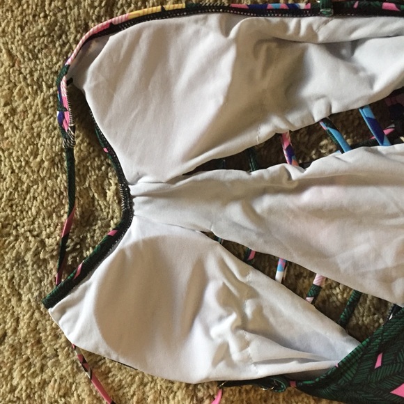 BRAND NEW ABSTRACTION PRINTED BACKLESS Swimwear - Picture 3 of 3