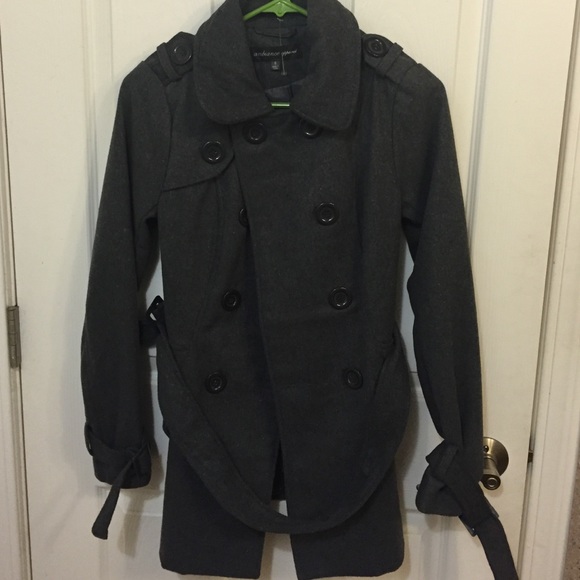 I'm selling a new dark gray coat for the winter.