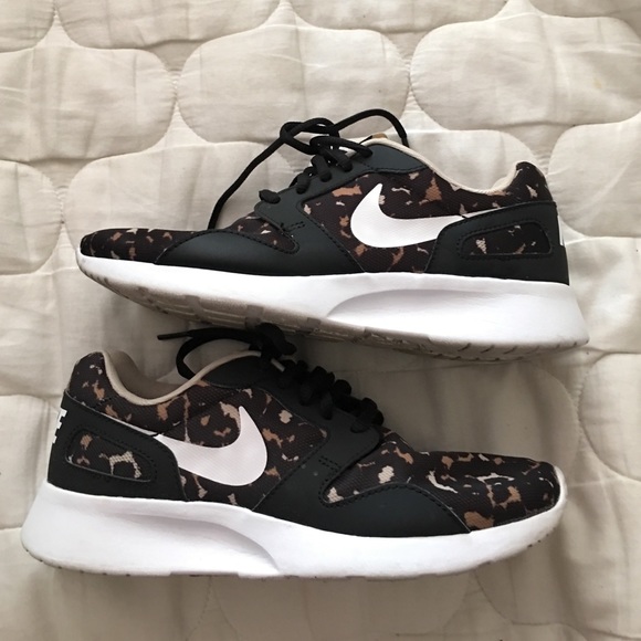 SOLD. - Picture 2 of 4