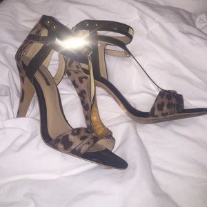 Forever 21 T strap gold leopard heels