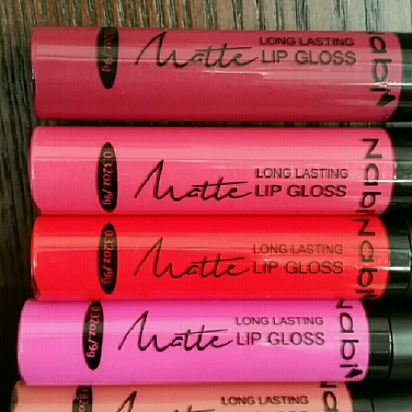 Lip gloss matte