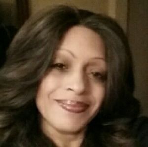 Meet your Posher, Delia