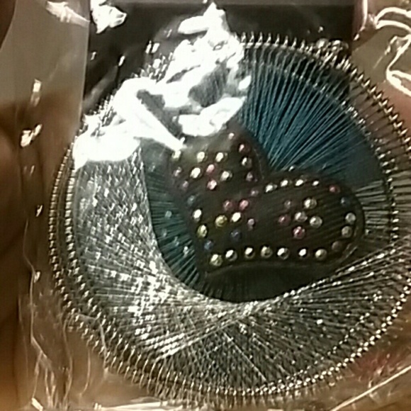 Bundle of three earrings - Picture 3 of 4