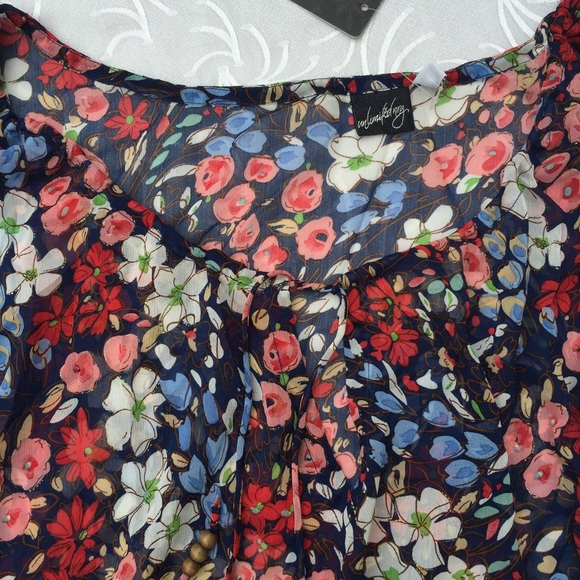 Aztec Rose Top - Picture 2 of 4