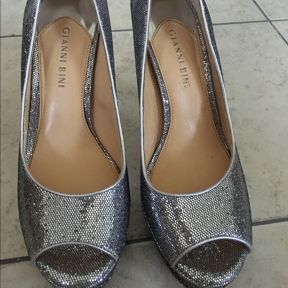 Gianni Bini heels - Picture 3 of 3