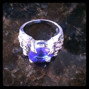 Very beautiful bling Ring